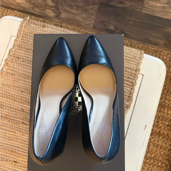 Vince Camuto Classic Black Heels - Picture 6 of 9